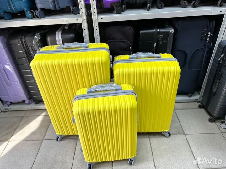 Чемодан для ручной клади