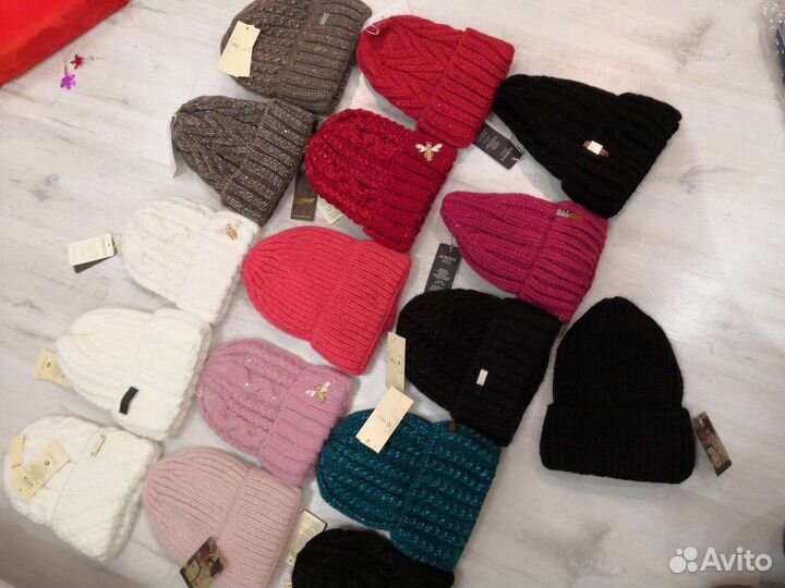 Шапки новые зимние в ассортименте