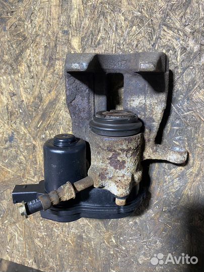 Задний правый суппорт audi a4 b8 a5 q5