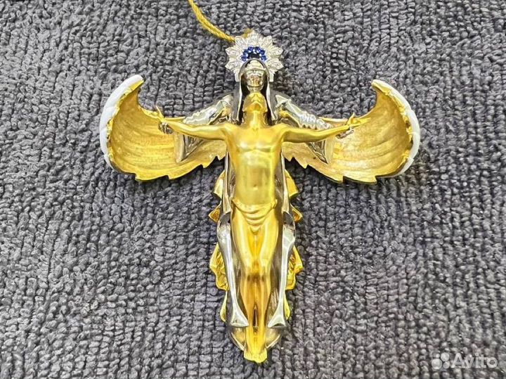 Золотой мужской кулон с Иисусом