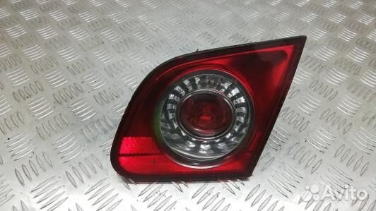 Фонарь правый крышки багажника volkswagen passat B