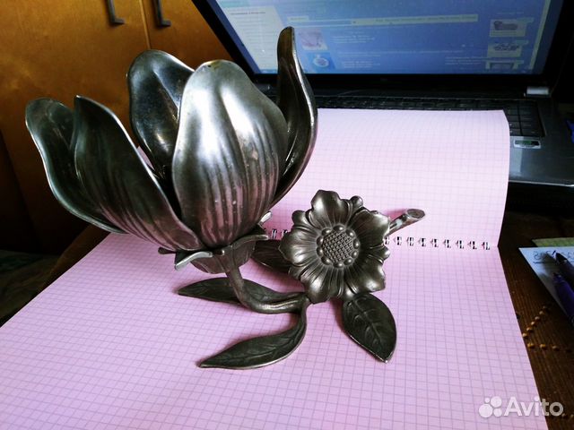 Цветок Бронзовый 
