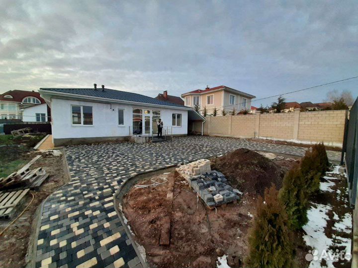Укладка тротуарной плитки