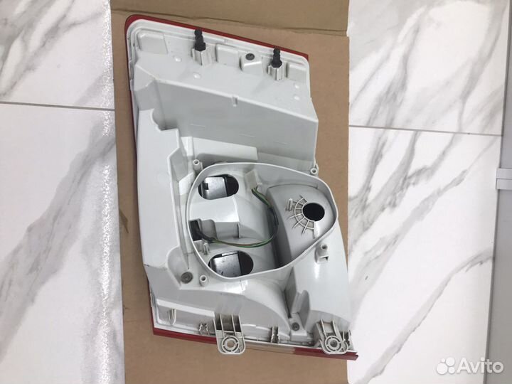 Фонарь задний левый на skoda octavia a7