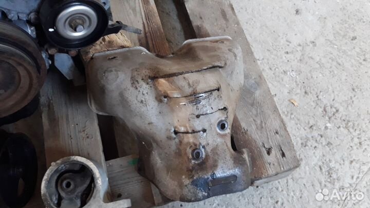 Кожух коллектора выпускного nissan ad y11