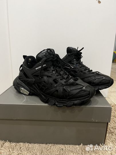 Balenciaga track 2