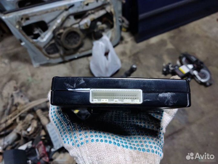 Блок эра глонасс Лада Ларгус Кросс