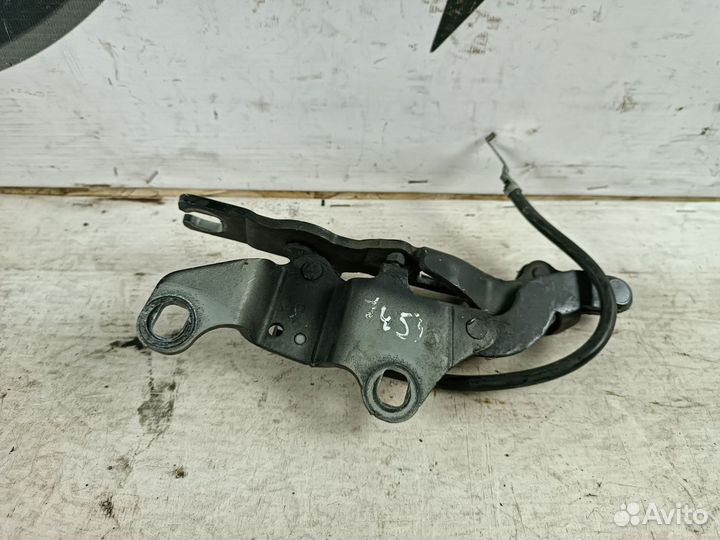 Петли капота BMW 1 серии, I (E81/E82/E87/E88) 2006