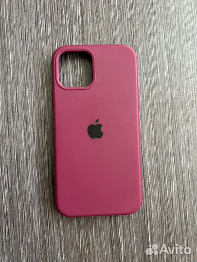 Чехол на iPhone 11