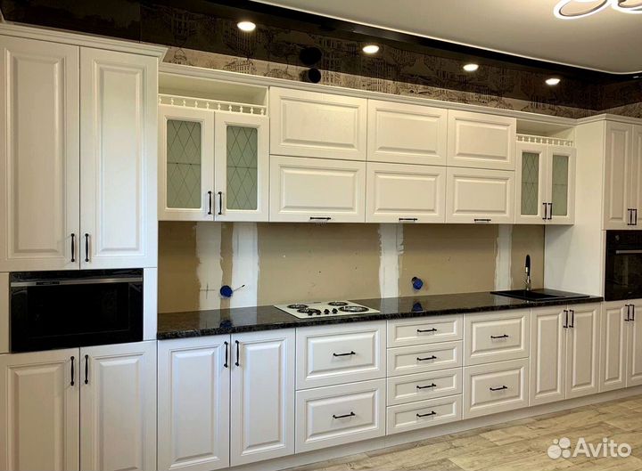 Кухни на заказ с надежными петлями