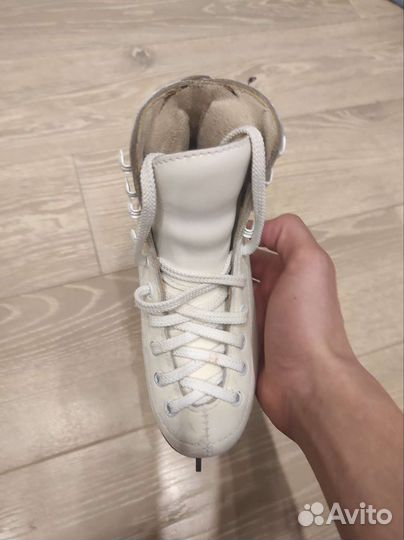 Фигурные коньки Wifa prima 28