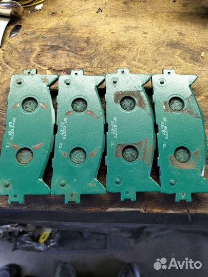 Тормозные колодки на toyota camry 50