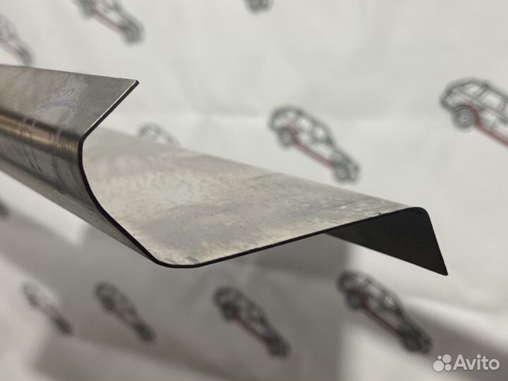 Toyota Hilux surf порог + усилитель правый