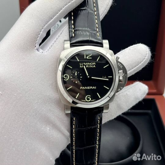 Часы Panerai Luminor Marina