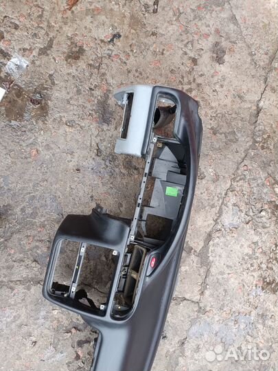 Торпедо Peugeot 406