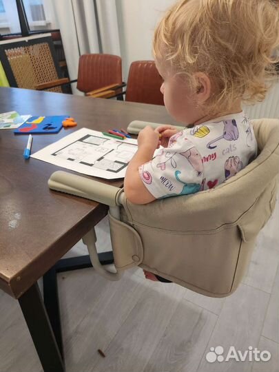 Детский стульчик для кормления inglesina
