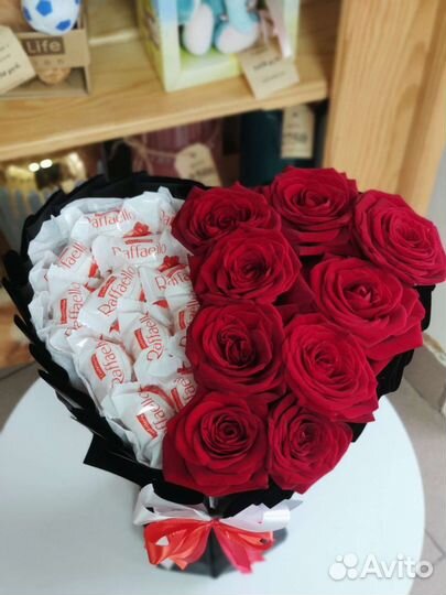 Букеты из конфет Рафаэлло, Фереро, сладкие букеты