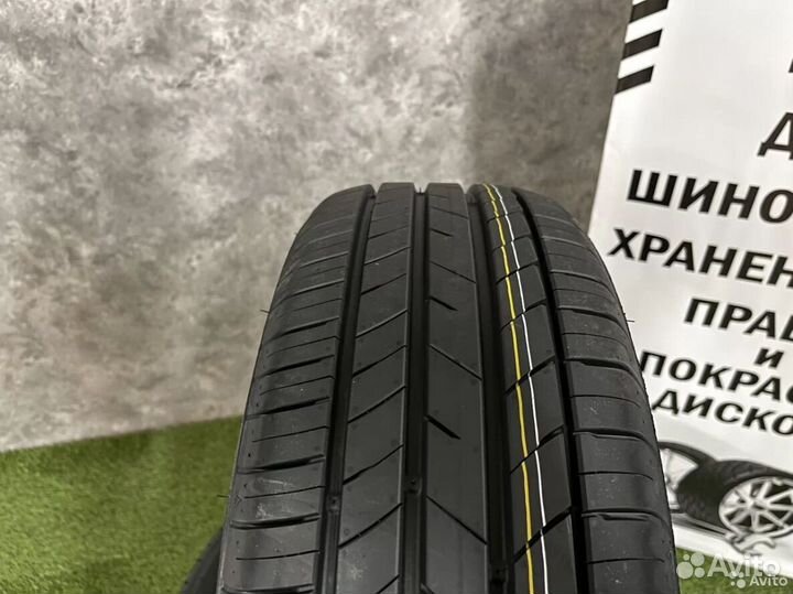 Kumho Ecsta HS52 195/50 R15 82V