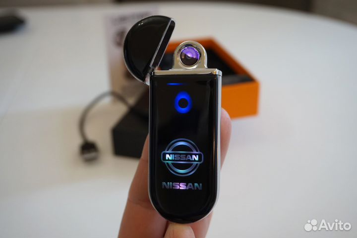 Зажигалка USB nissan