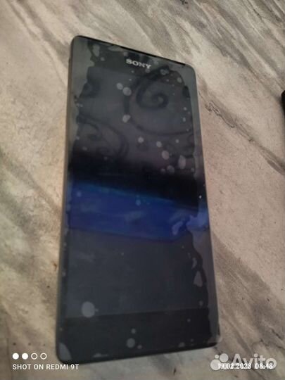 Телефон Sony xperia e5