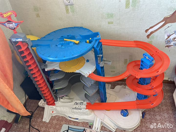 Трек парковка hot wheels