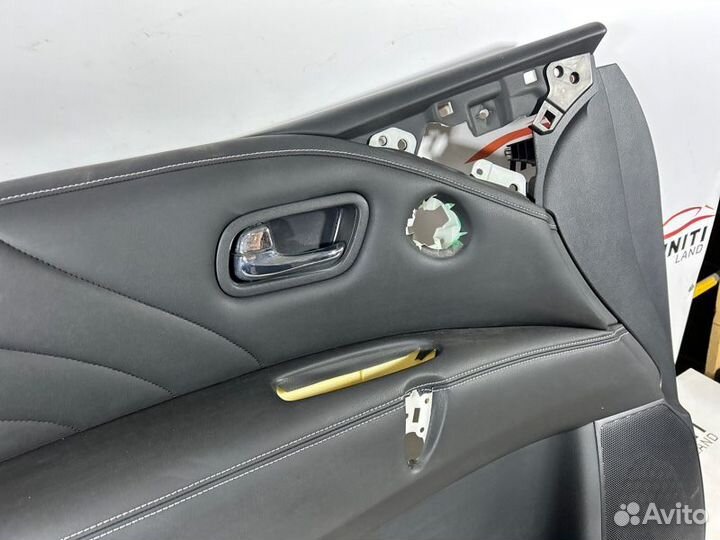 Обшивка двери передняя левая Infiniti Qx80/Qx56