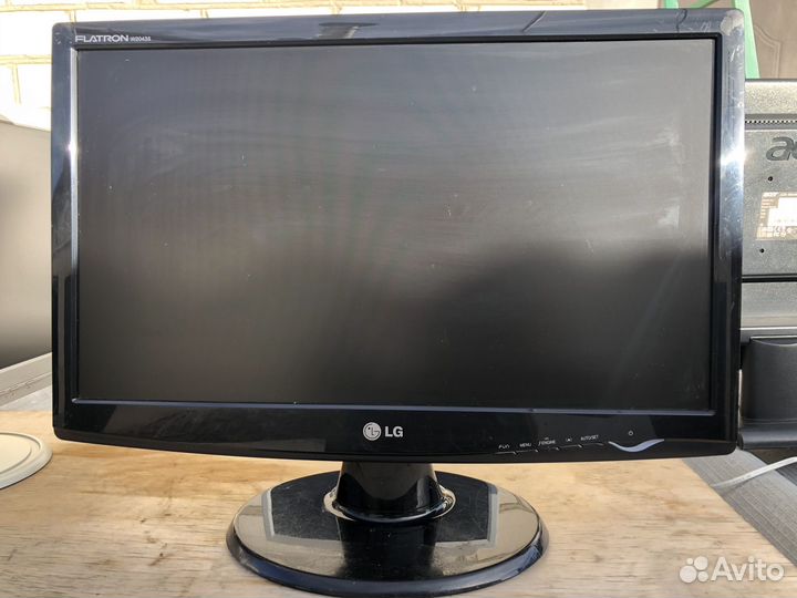 Мониторы квадратные