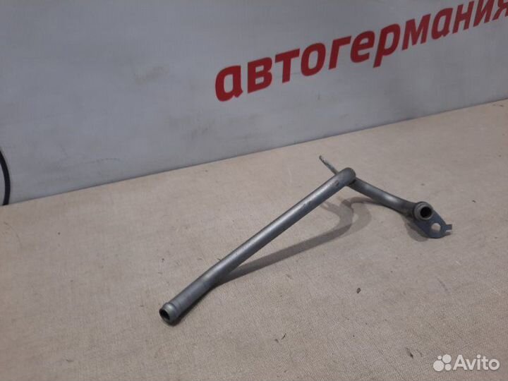 Патрубок системы охлаждения Mercedes E250 C207