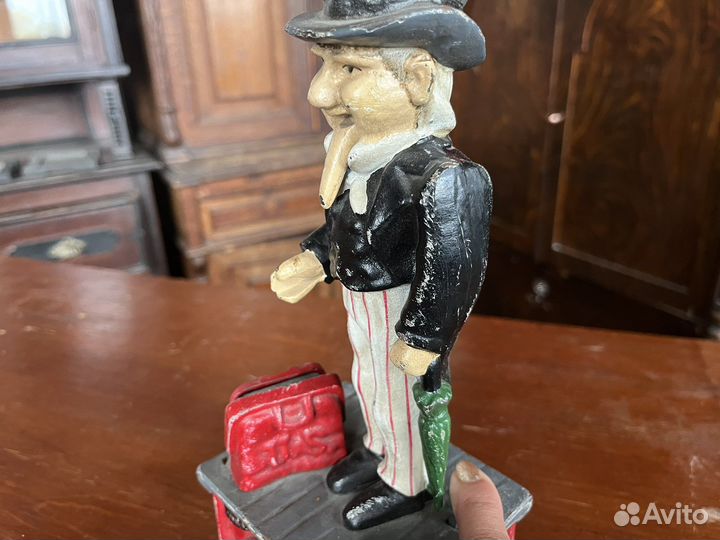 Копилка механическая «Банкир»