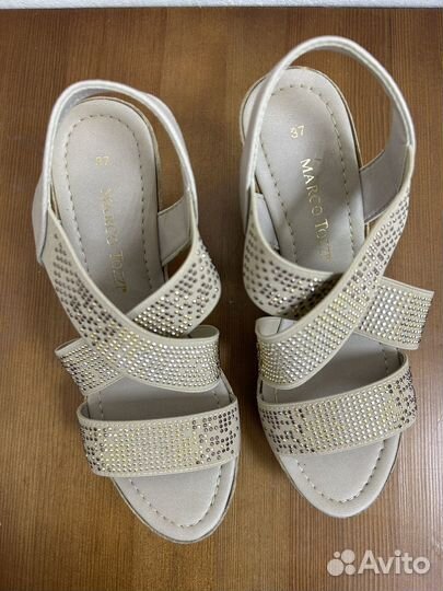 Босоножки 37