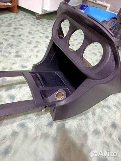 Центральная консоль Lancer 10,X