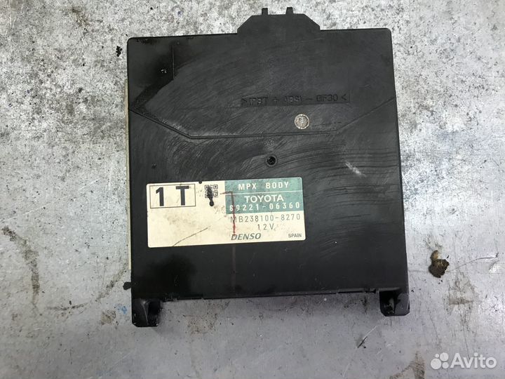 Блок управления Toyota Camry V55 3.5