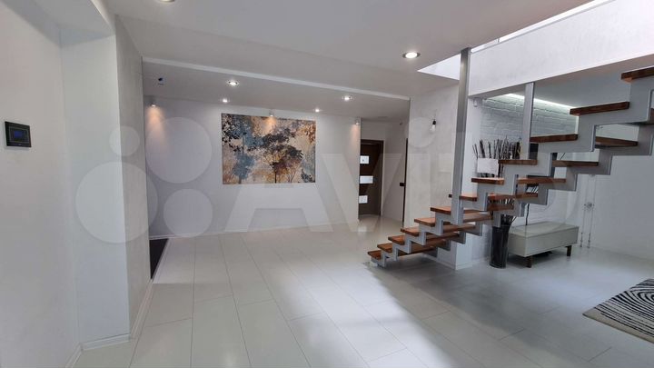 3-к. квартира, 154,8 м², 14/15 эт.