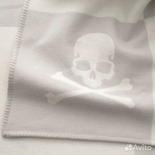 Плед cashmere skull от бренда Philipp Plein & Eich