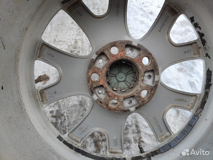 Оригинальные диски колес на bmw r 19