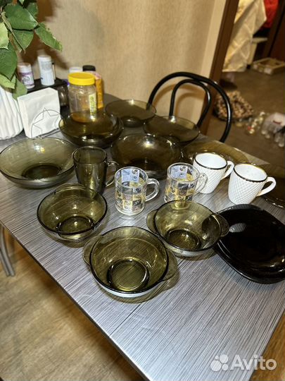 Набор посуду и хрусталь