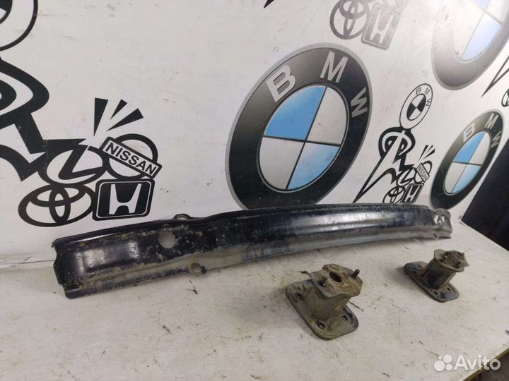 Усилитель заднего бампера BMW 5 E60