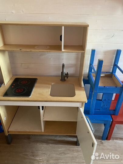 Детская деревянная кухня