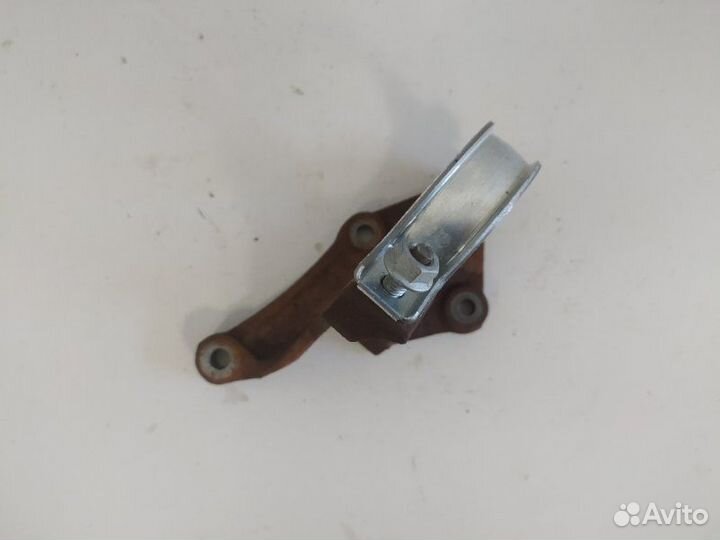 Кронштейн подвесного подшипника Ford Focus 2