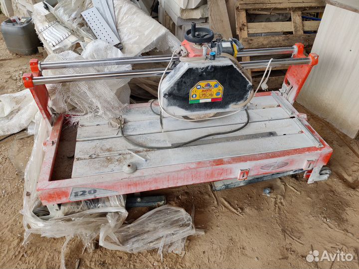 Станок отрезной по камню и плитке Manta ED 120-450