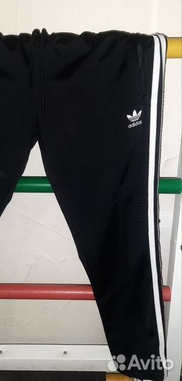 Спортивные штаны adidas