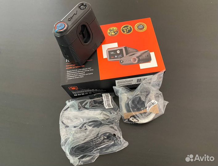 Видеорегистратор с радар-детектором Mio MiVue i87