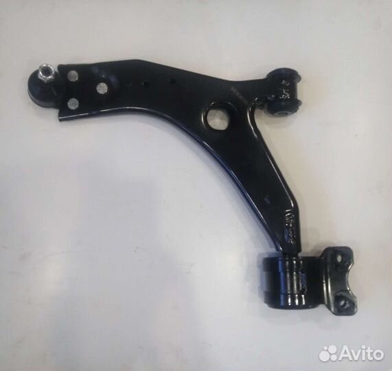 Форд Фокус 2 рычаг передний левый