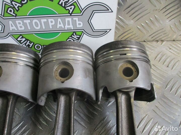 Поршень с шатуном Volkswagen Transporter T3