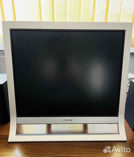 Монитор Sony SMD-HS75 Диагональ 17»