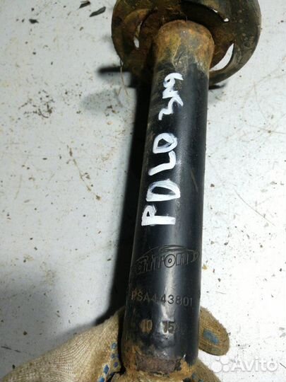 Стойка задняя Volkswagen Polo 3 1.0 ALL 1999