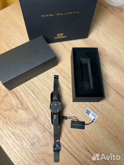 Часы daniel wellington