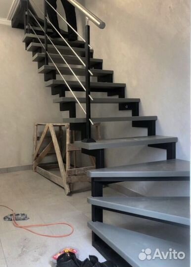 Обшивка ступеней Дубом