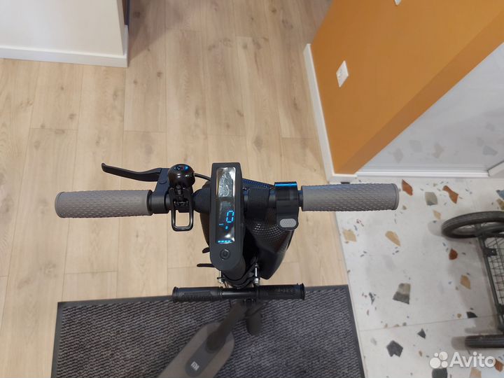 Электросамокат Xiaomi Mi Electric Scooter 1S