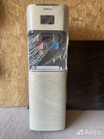 Кулер для воды напольный hotfrost v115c